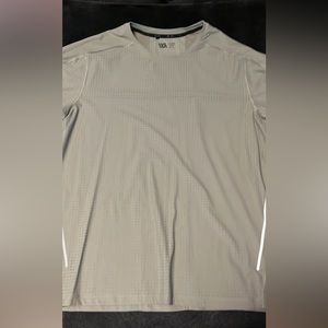 VRST T SHIRT MENS SIZE large